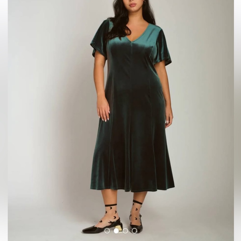 Universal Standard Green Velvet Solstice Dress - size 14-16